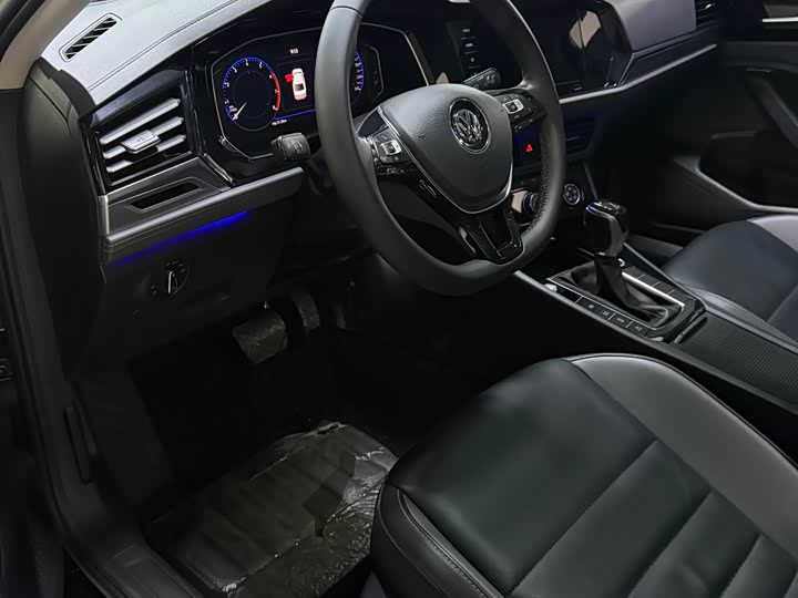 Фото 9 - Volkswagen Sagitar L