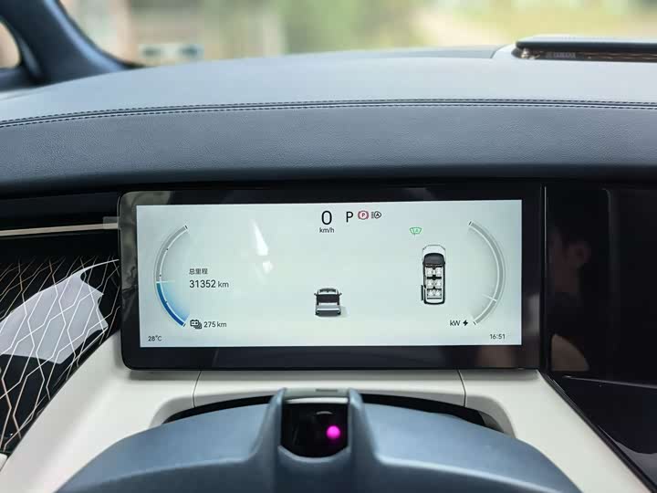 Фото 9 - Zeekr 009