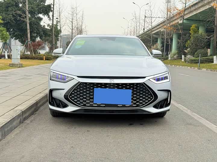 Фото 4 - BYD Han