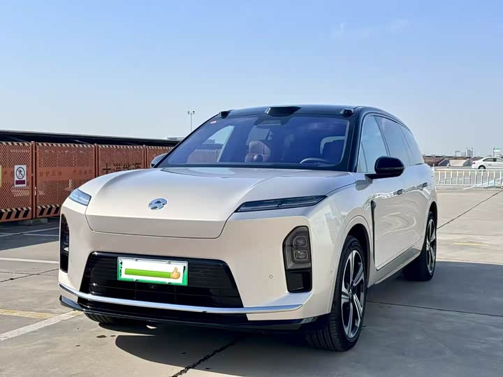 Фото 1 - Nio ES8