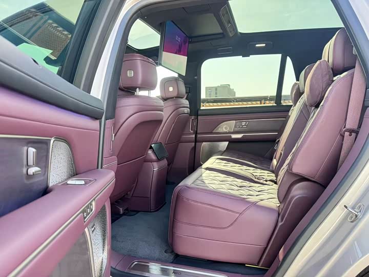 Фото 2 - Nio ES8