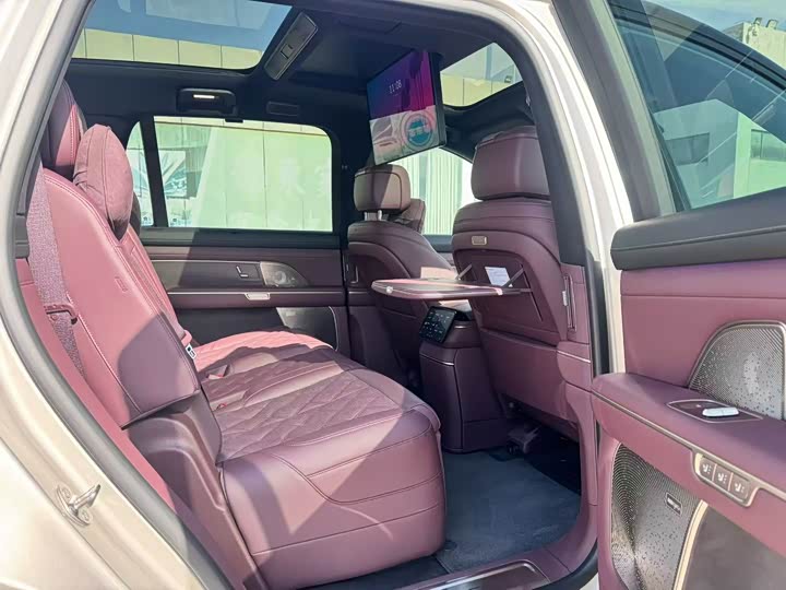 Фото 4 - Nio ES8