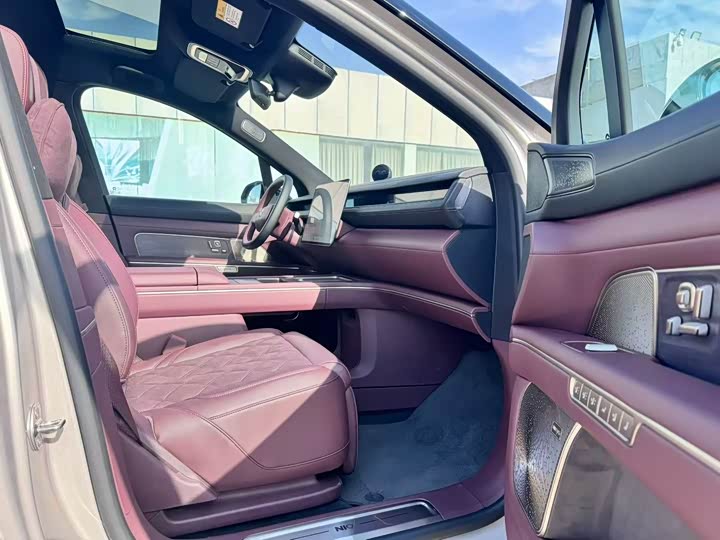 Фото 7 - Nio ES8