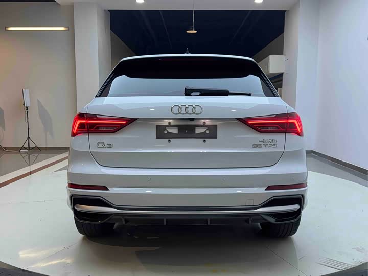 Фото 5 - Audi Q3