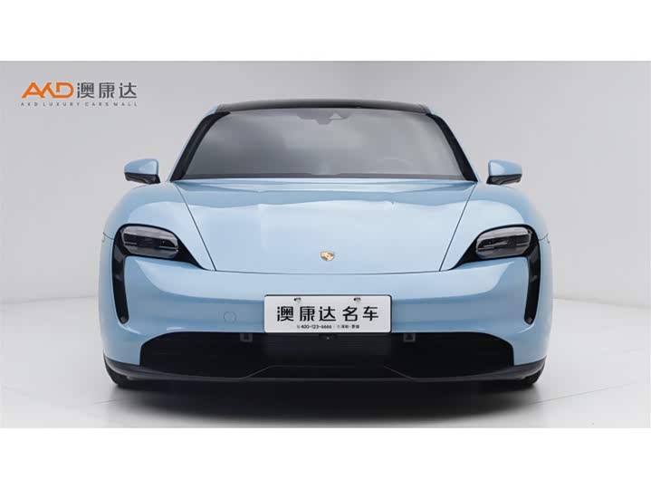 Фото 2 - Porsche Taycan