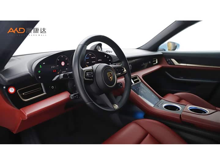 Фото 6 - Porsche Taycan