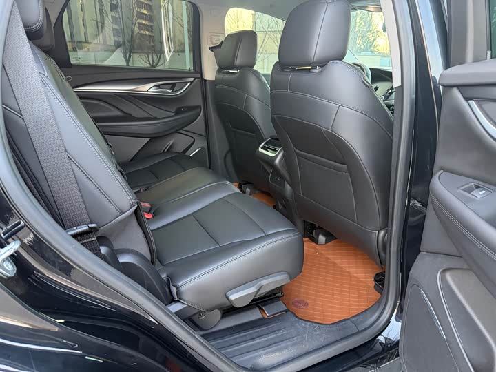 Фото 7 - Buick Enclave