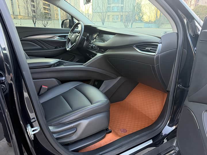 Фото 8 - Buick Enclave