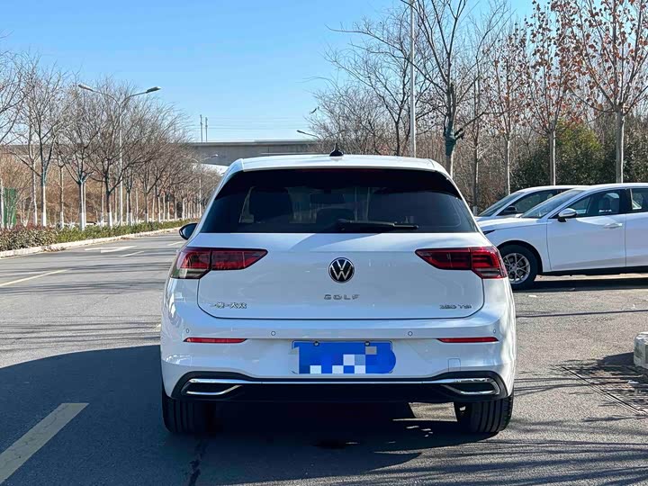 Фото 9 - Volkswagen Golf