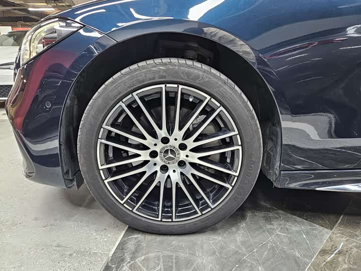 Фото 4 - Mercedes-Benz C-Class