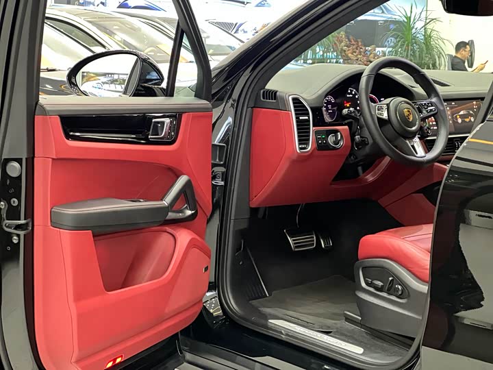 Фото 5 - Porsche Cayenne