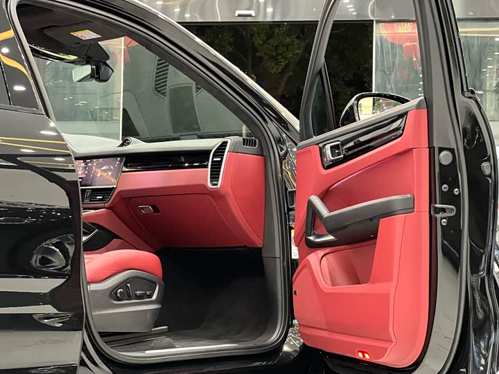 Фото 7 - Porsche Cayenne