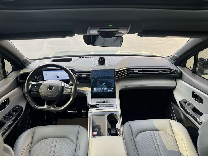 Фото 6 - Nio ES6