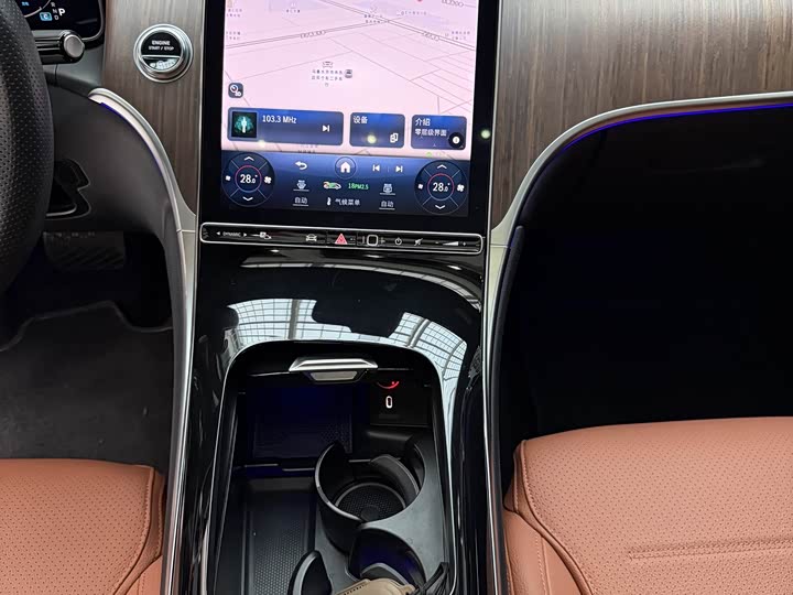 Фото 8 - Mercedes-Benz GLC-Class