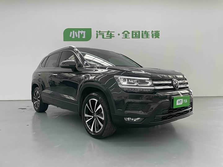 Фото 3 - Volkswagen Tharu