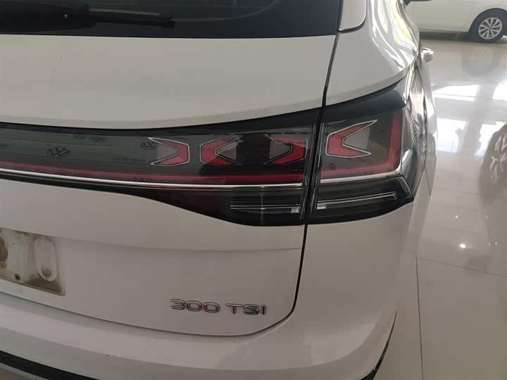 Фото 8 - Volkswagen Tayron