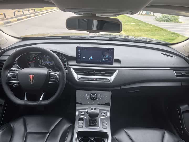 Фото 4 - Hongqi H5