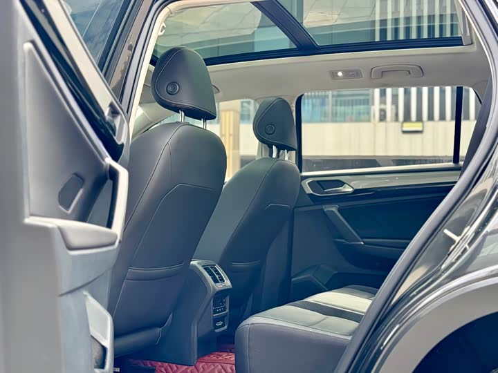 Фото 7 - Volkswagen Tayron