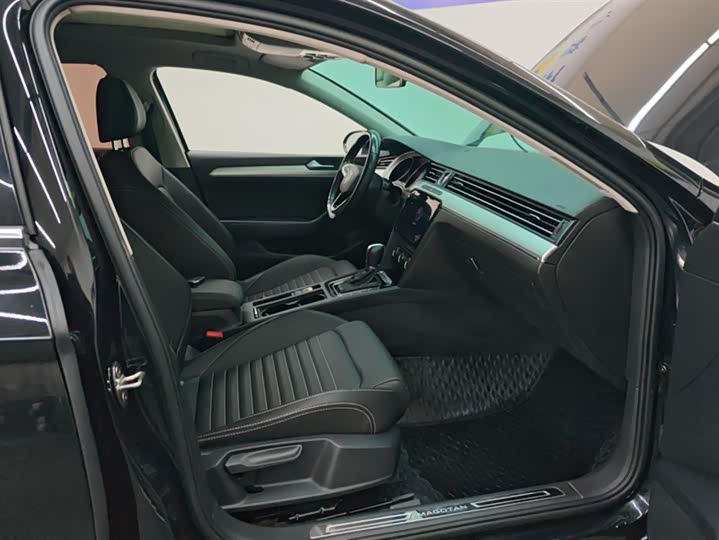 Фото 8 - Volkswagen Magotan