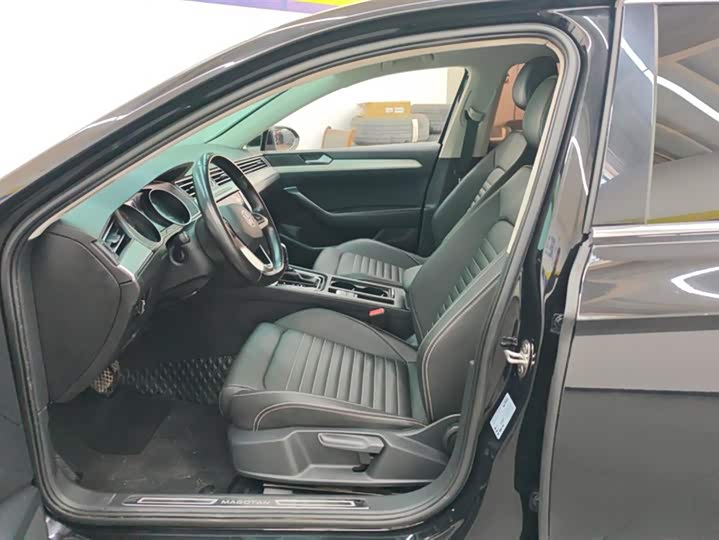 Фото 9 - Volkswagen Magotan