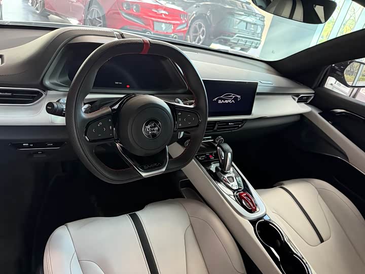 Фото 3 - Lotus Emira