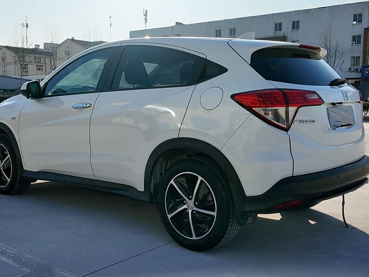 Фото 6 - Honda Vezel