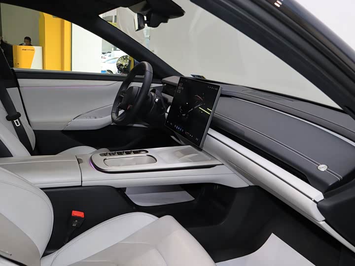 Фото 7 - Xiaomi SU7