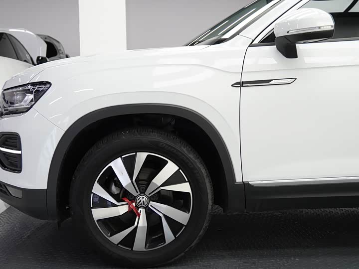 Фото 8 - Volkswagen Tayron