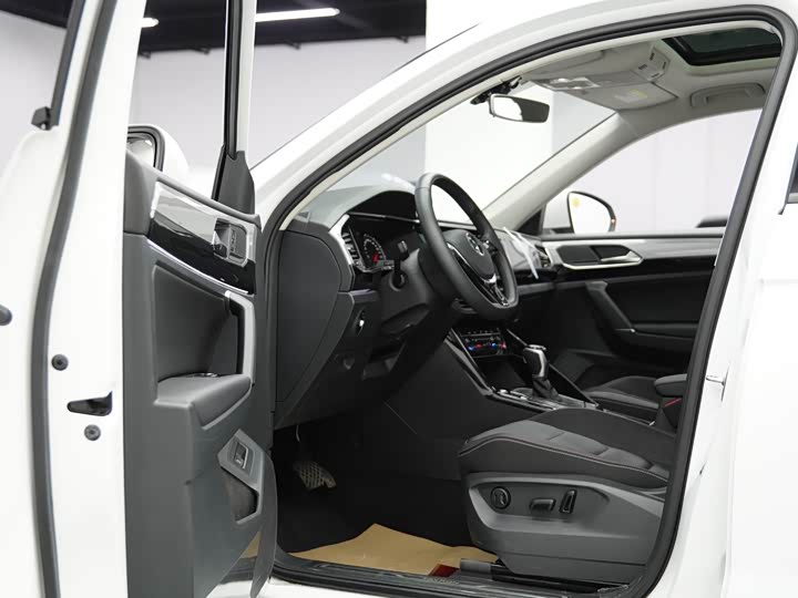 Фото 9 - Volkswagen Tayron