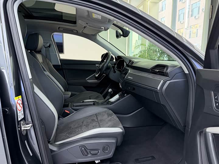 Фото 6 - Audi Q3