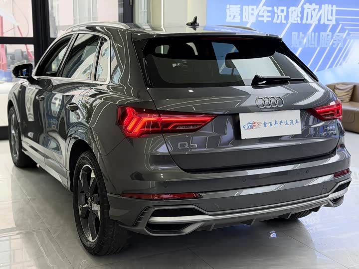 Фото 8 - Audi Q3