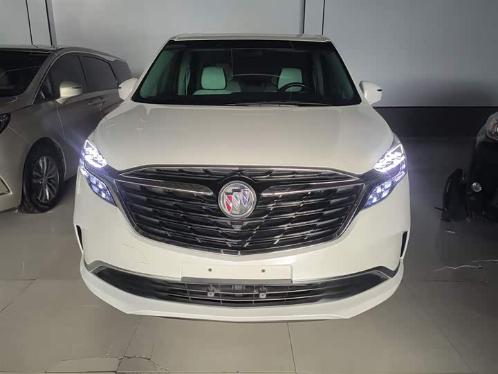 Фото 3 - Buick GL8 ES