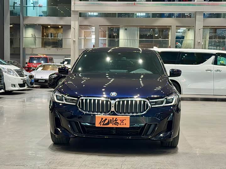 Фото 2 - BMW 6 Series GT