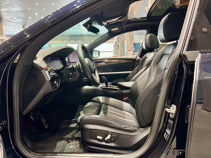 Фото 4 - BMW 6 Series GT