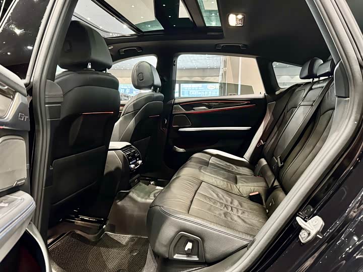 Фото 5 - BMW 6 Series GT