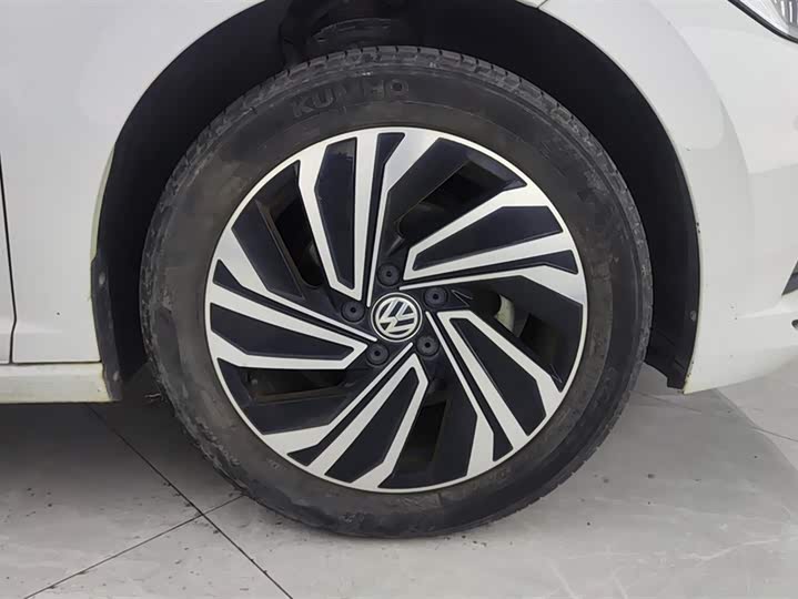 Фото 6 - Volkswagen Sagitar L