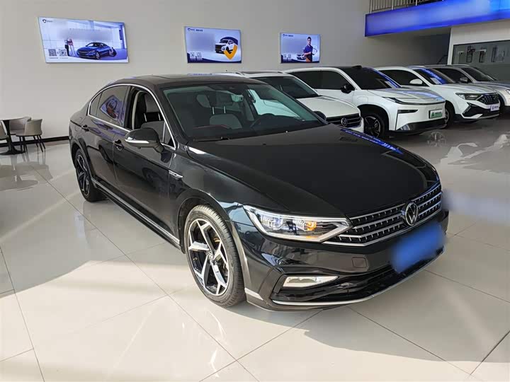 Фото 4 - Volkswagen Magotan