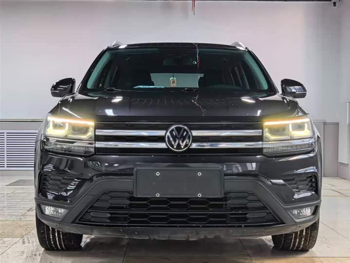 Фото 2 - Volkswagen Tharu