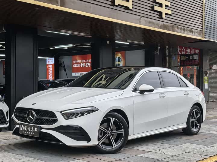 Фото 1 - Mercedes-Benz A-Class