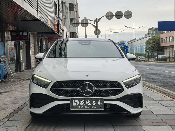 Фото 2 - Mercedes-Benz A-Class