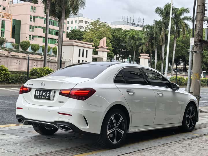 Фото 4 - Mercedes-Benz A-Class