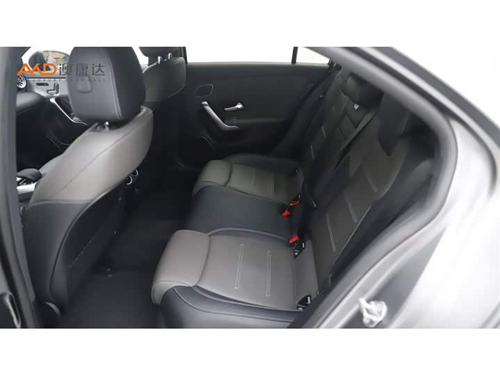 Фото 7 - Mercedes-Benz A-Class AMG