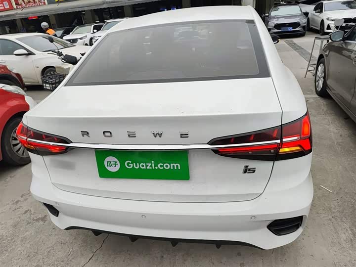 Фото 6 - Roewe i5