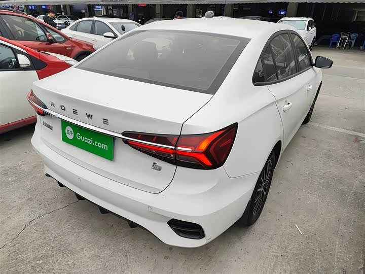 Фото 7 - Roewe i5