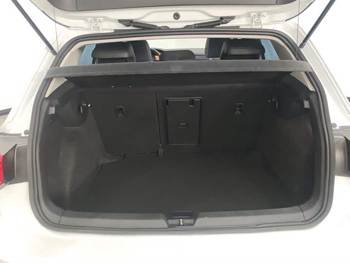 Фото 4 - Volkswagen Golf