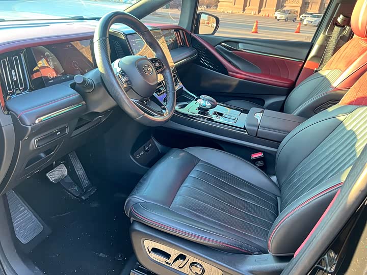 Фото 4 - GAC Trumpchi M8