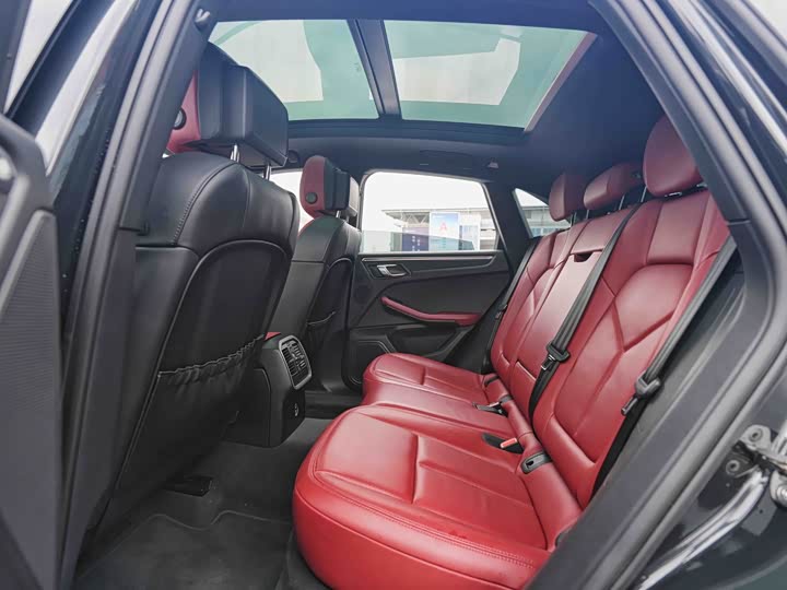 Фото 9 - Porsche Macan