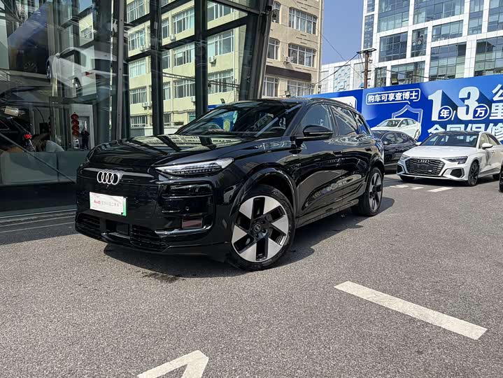 Фото 1 - Audi Q6L e-tron