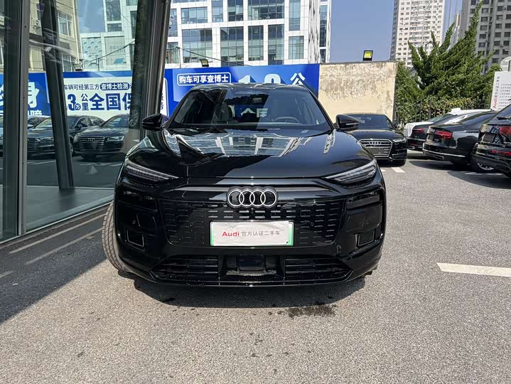 Фото 2 - Audi Q6L e-tron