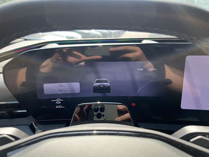 Фото 3 - Audi Q6L e-tron